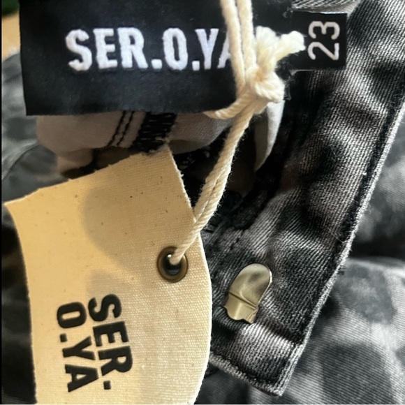 NWT SER.OY.A leopard print cargo low rise pants - 23 - Picture 8 of 9
